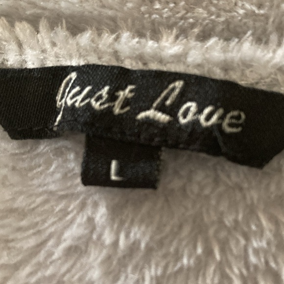 Just Love women’s Lg v-neck pullover long sleeve fuzzy top w/ penguin cozy fun - Picture 3 of 5